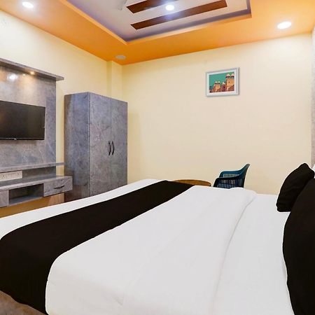 Super Hotel O Raas Plaza Kanpur Esterno foto