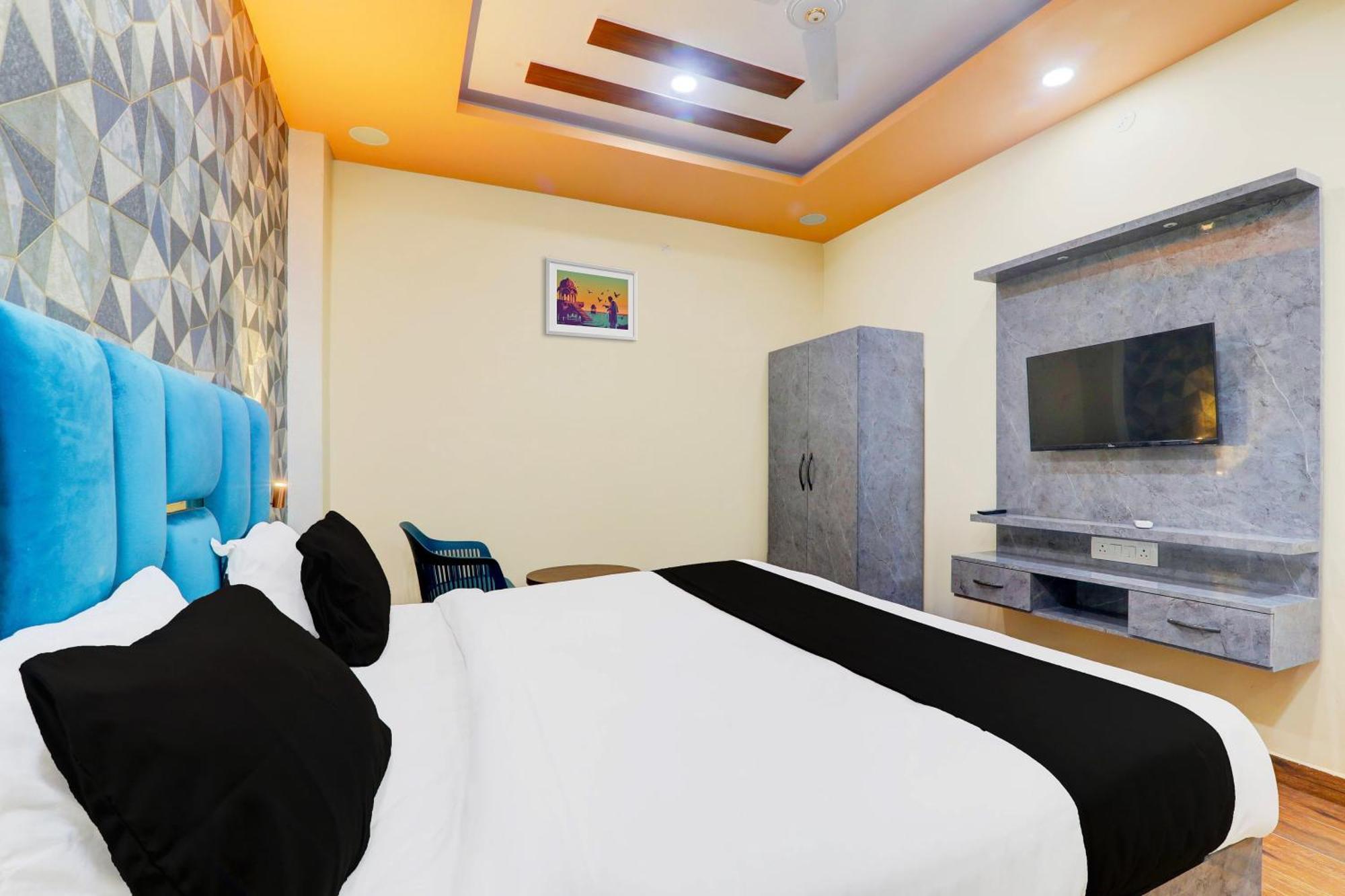 Super Hotel O Raas Plaza Kanpur Esterno foto